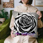 vieのBLACK_rose Cushion