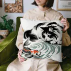 MakotOの猫と鯉（水墨画風） Cushion
