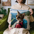 ミウ&ゆうの部屋の登山するワイルド系猫 Cushion