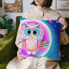 Moichi Designs Shop-2023のフクロウの宇宙飛行士 Cushion