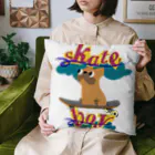 sloth_giraffeのスケートボードするワンコ Cushion