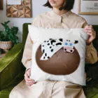 coco-cow ココナッツ牛🥥🐄のココナッツの上で寝る牛 クッション