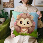 Vasetti_pressの草の中に座っているハリネズミ Cushion