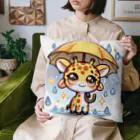 Hope2222の小雨の中で傘を持つ楽しそうなキリン。 Cushion