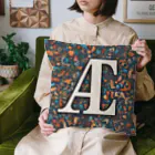 MACOCCHIの一瞬で目を引く！アルファベットの美しい装飾文字 Cushion