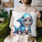 IloveCatのサメのフードを被った子猫 Cushion