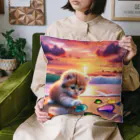 yunakiziの夕日の中シーガラスで遊ぶ子猫 Cushion