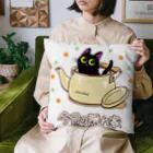 AckeeWolf Art Shopの猫の今日の隠れ家 Cushion