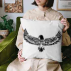 chicodeza by suzuriの鷲のシルエット Cushion