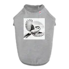 酉年による鳥好きのための鳥デザインの空を舞うシマエナガ Dog T-shirt