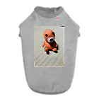 ポメラニアンのアリスくんの謎の生き物 Dog T-shirt