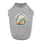 りんりんの可愛いシロクマちゃんショップ　かわいいよ！の花に囲まれている白くま Dog T-shirt