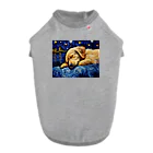 Dog Art Museumの【星降る夜 - ゴールデンレトリバー犬の子犬 No.3】 ドッグTシャツ