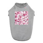 オンラインショップイエローリーフのピンクの花　桜　鮮やか Dog T-shirt