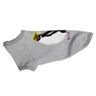 LalaHangeulの風に吹かれるイワトビペンギンさん(文字ありバージョン Dog T-shirt