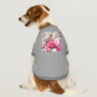 meke flowersのピンクローズのガーリーな花柄 Dog T-shirt