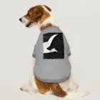 PALA's SHOP　cool、シュール、古風、和風、の黒と白　水鳥の柄 Dog T-shirt
