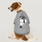 ファンシーTシャツ屋のクラシックスクーターに乗る男性 Dog T-shirt