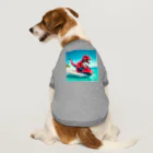 DINO-studioのジェットスキーを楽しむ赤ティラノ Dog T-shirt