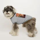 マロ＆モモふぁくとりーの庭園スパの穏やかなひととき Dog T-shirt