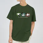 雁花工房（寄付アイテム販売中です）のハクガン３羽飛翔横 Dry T-Shirt
