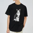 designinglab-itemsの日本の猫　ハチワレさん ドライTシャツ