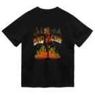 nidan-illustrationの"BAD CALL" Dry T-Shirt