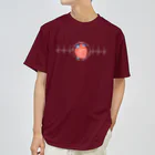 雁花工房（寄付アイテム販売中です）の心電図（正常）白 Dry T-Shirt