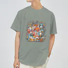 LCOMLのポップな建物２ ドライTシャツ