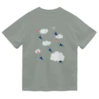 tomocco shopの飛ばされる女子高生 Dry T-Shirt