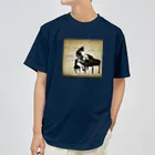 million-mindのピアノを弾く黒猫 Dry T-Shirt
