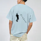 雪山に住むカモシカの釣り好きTシャツ！！ ドライTシャツ