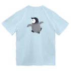 chelsieのしがみつくペンギン Dry T-Shirt
