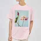 Japon mignonの蓮の花 ドライTシャツ