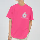 月夜のタツノオトシゴのNumerology 6 ドライTシャツ