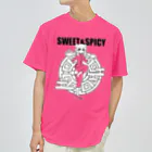 SWEET＆SPICY 【 すいすぱ 】ダーツの好吃。（美味しいよ）　ロゴ有 Dry T-Shirt