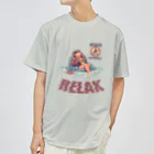 nidan-illustrationの"RELAX" ドライTシャツ