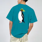 LalaHangeulの風に吹かれるイワトビペンギンさん(文字無しバージョン) バックプリント ドライTシャツ