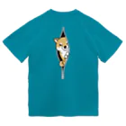 真希ナルセ（マキナル）のジッパーから挨拶するシャイな柴犬（赤柴） ドライTシャツ