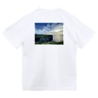 oki_sceneryのおーえす青文字写真付き万座毛 ドライTシャツ