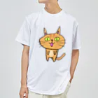 ぷりてぃーくりーちゃーずのスタンディング猫 ドライTシャツ