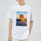 ARTPARTNERの 朝焼けのりんご　 Dry T-Shirt