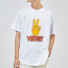 ゴハンオオモリのVICTORY_チョキ ドライTシャツ