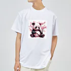 waterpandaのパンダと桜 ドライTシャツ