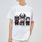 にゃんラボの魔王にゃんこと側近にゃんこ Dry T-Shirt