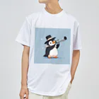 ganeshaのおもちゃの望遠鏡でかわいいペンギンに会おう ドライTシャツ