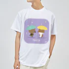 KIJISHIRO'S FACTORYの梅雨の時期に散歩しているキジシロ工場長 ドライTシャツ