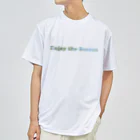 atelier_lapislazuliのenjoy the season Dry T-Shirt