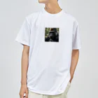 sunday_sataurday_freedayの短気なゴリラ Dry T-Shirt