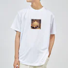 HIROKITI_HAPPYのライトに照らされた猫 Dry T-Shirt